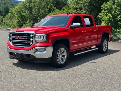 Used 2018 GMC Sierra 1500 SLT w/ SLT Premium Package AWD/4WD image 3