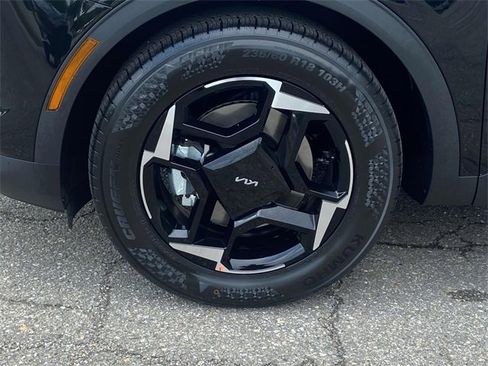 New 2026 Kia Sportage EX image 7