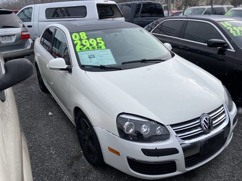 Used 2008 Volkswagen Jetta SE image 2