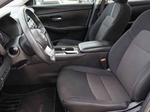 Used 2024 Nissan Sentra SV FWD image 20