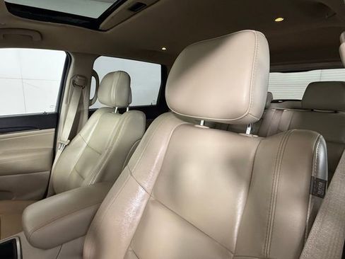 Used 2019 Jeep Grand Cherokee Limited w/ Mopar Chrome Edition Group RWD image 16