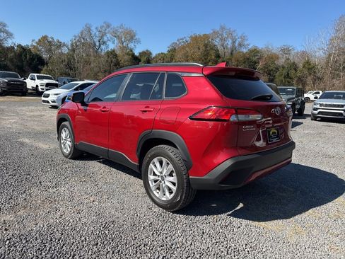 Used 2022 Toyota Corolla Cross LE w/ Moonroof Package image 3