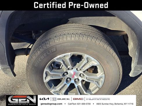 Certified 2024 GMC Sierra 1500 SLT image 9