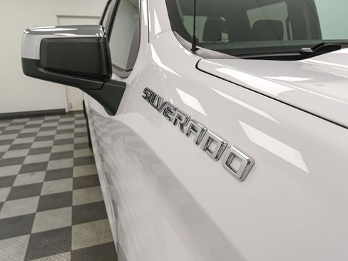 Used 2024 Chevrolet Silverado 1500 LT image 8