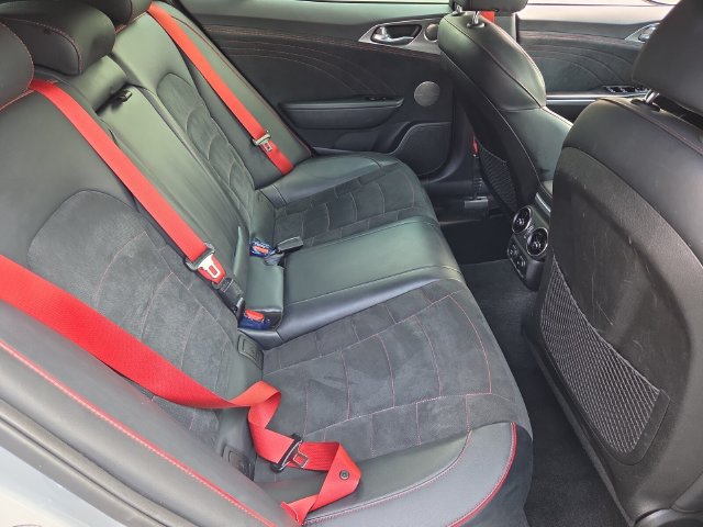 Used 2023 Kia Stinger GT2 RWD image 17