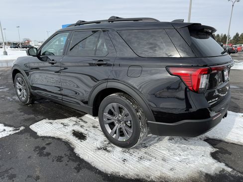 New 2026 Ford Explorer Active w/ Active Comfort Package AWD/4WD image 4