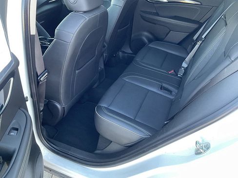 Used 2021 Buick Envision Essence image 13