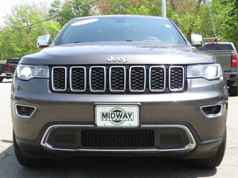 Used 2018 Jeep Grand Cherokee Limited AWD/4WD image 2