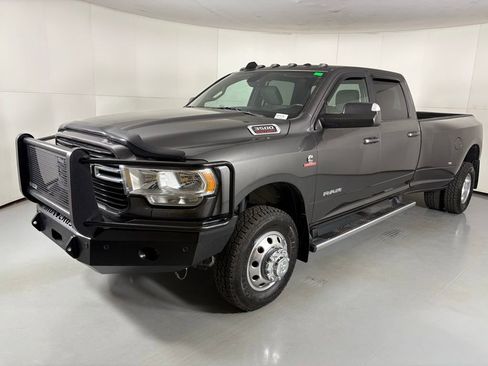 Used 2020 RAM 3500 Big Horn w/ Level 1 Equipment Group image 5