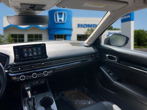 Used 2023 Honda Civic Touring image 33