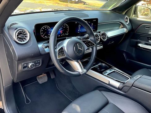 Certified 2024 Mercedes-Benz GLB 250 image 17