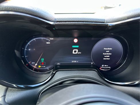 Used 2024 Alfa Romeo Tonale Ti w/ Premium Interior Package image 18