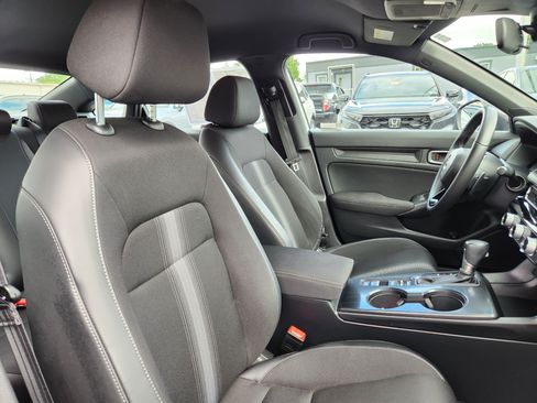 Used 2023 Honda Civic Sport image 16