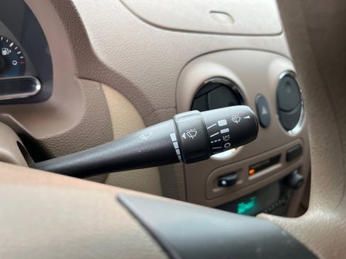 Used 2007 Chevrolet HHR LT image 12