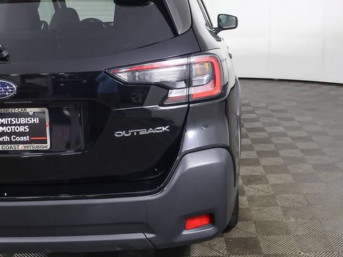 Used 2023 Subaru Outback Premium AWD/4WD image 17
