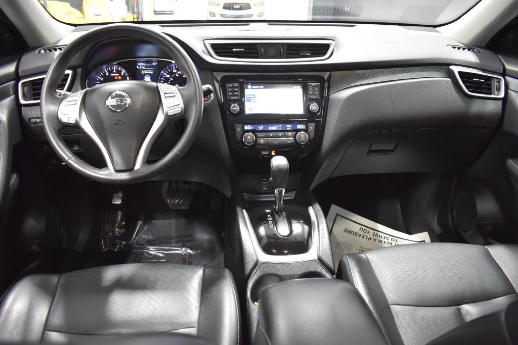 Used 2015 Nissan Rogue SL w/ SL Premium Package AWD/4WD image 12