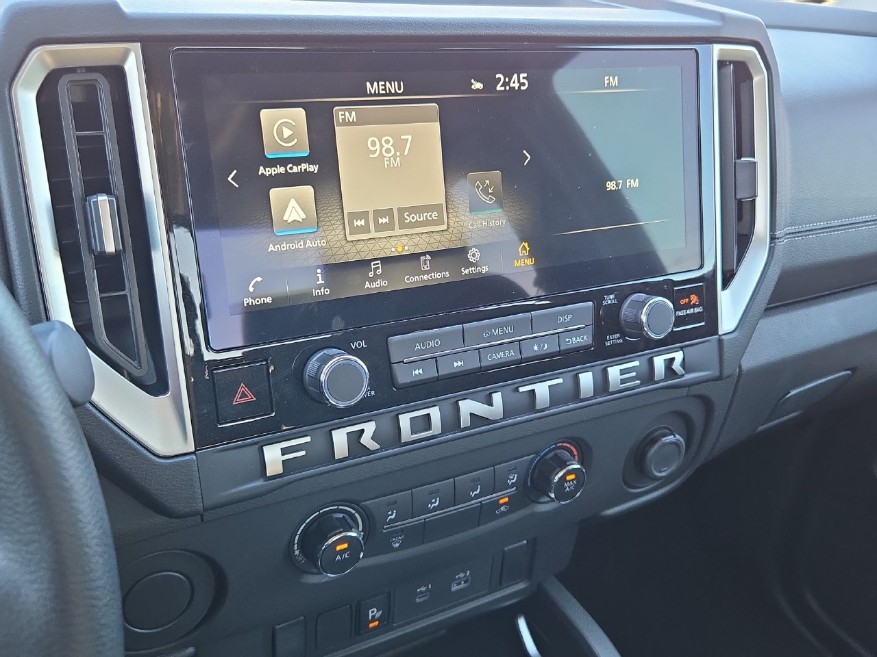 Certified 2025 Nissan Frontier SV RWD image 19