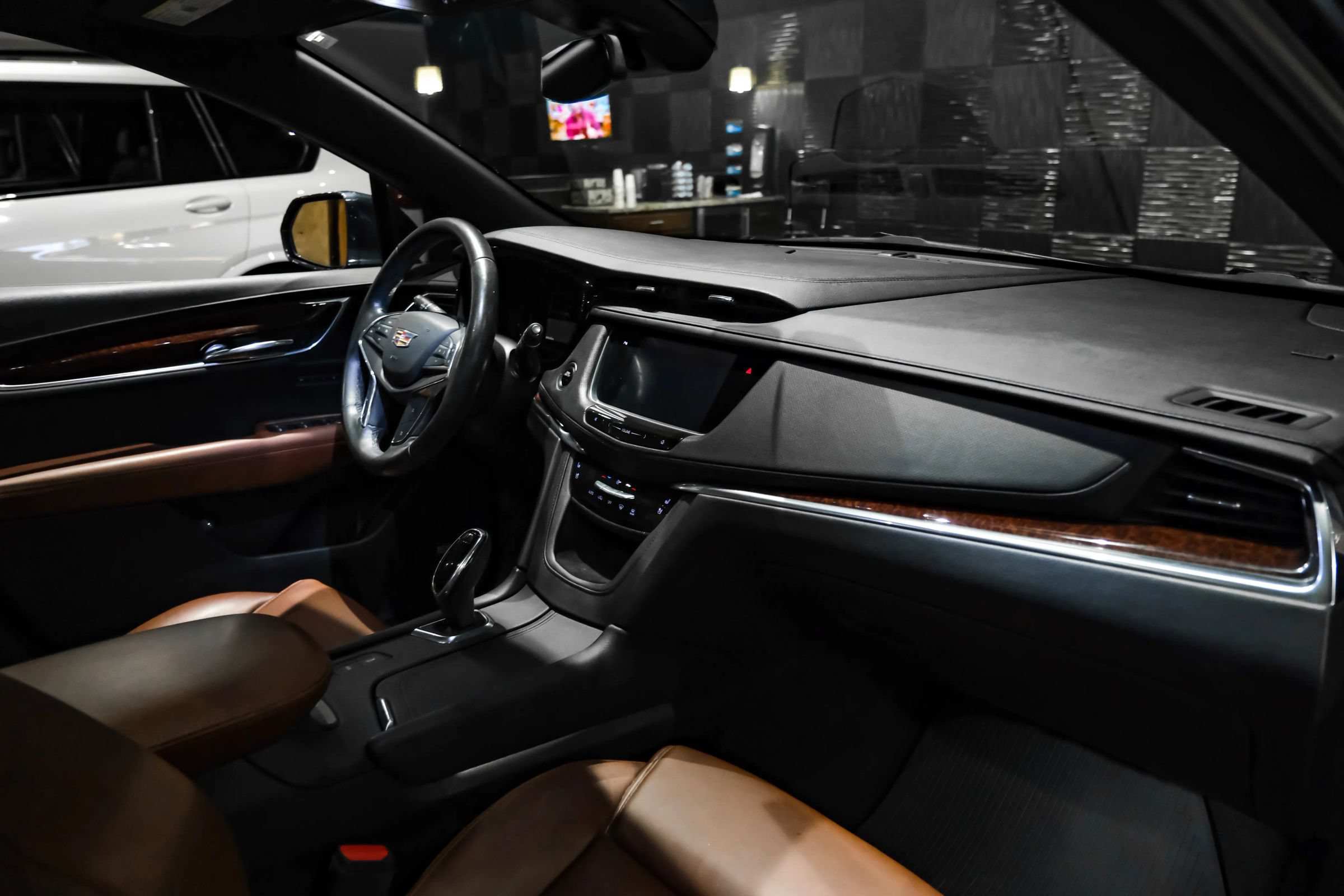 Used 2019 Cadillac XT5 Premium Luxury FWD image 11