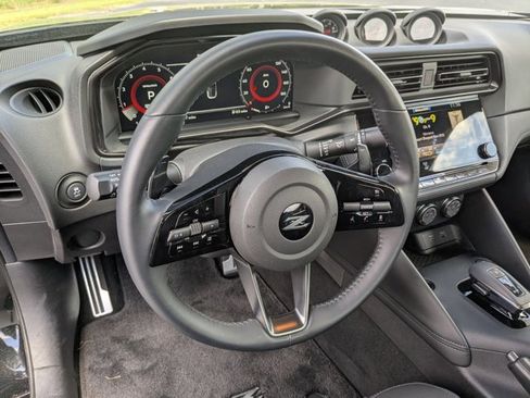 Certified 2024 Nissan Z Performance w/ Floor Mat Package image 16