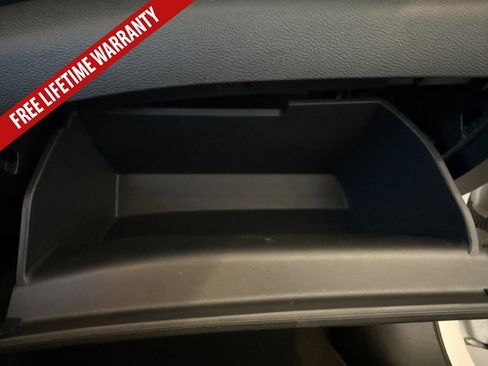 Used 2024 Nissan Sentra SV FWD image 34
