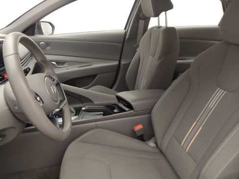 Used 2025 Hyundai Elantra Sport w/ Cargo Package FWD image 17