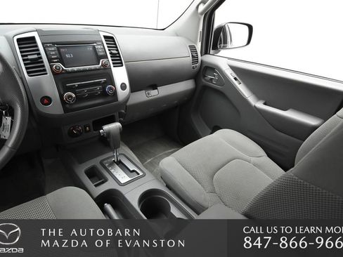 Used 2016 Nissan Frontier SV image 26