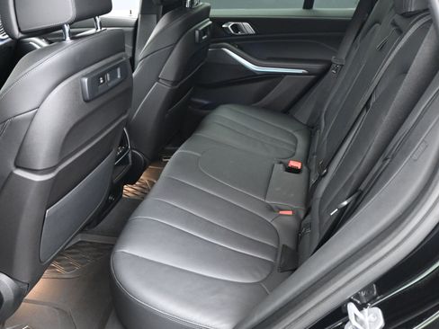 Used 2022 BMW X5 xDrive45e w/ M Sport Package image 6