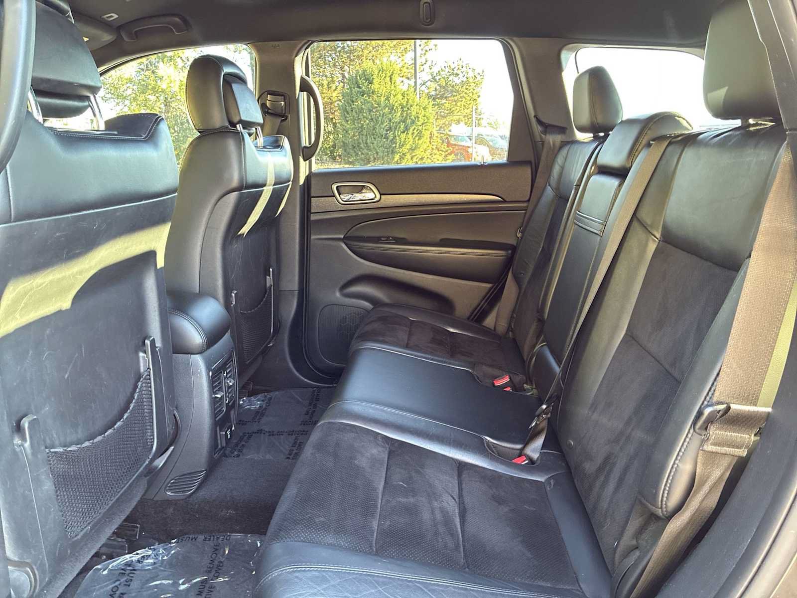 Used 2018 Jeep Grand Cherokee Altitude AWD/4WD image 24