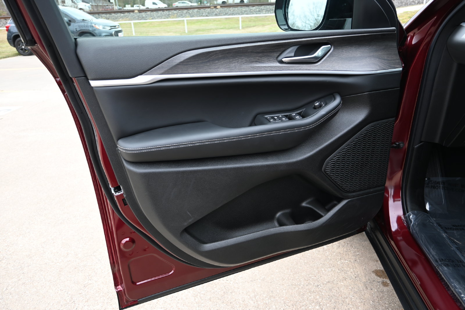 New 2026 Jeep Grand Cherokee Altitude AWD/4WD image 7