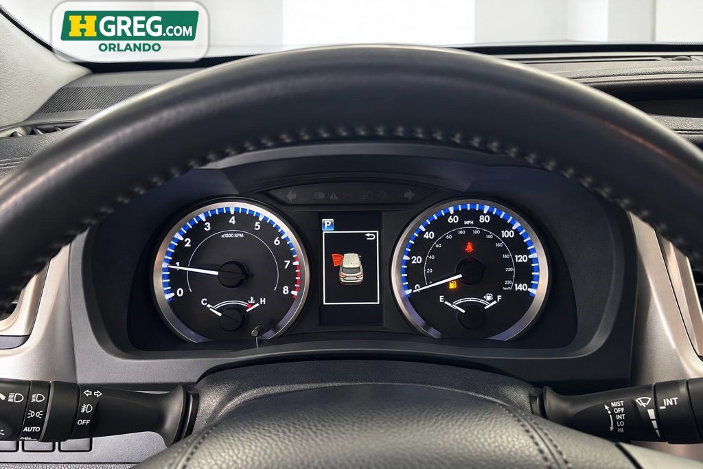 Used 2019 Toyota Highlander Plus AWD/4WD image 15