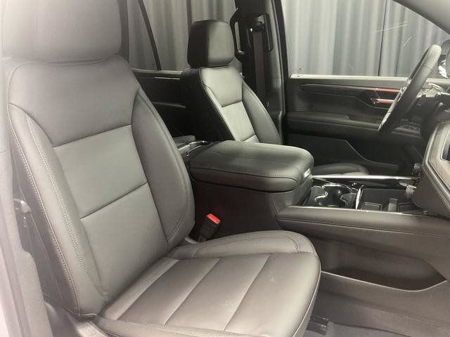 New 2026 Chevrolet Tahoe Z71 w/ Comfort Package AWD/4WD image 19