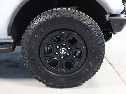 Used 2022 Ford Bronco Wildtrak AWD/4WD image 34