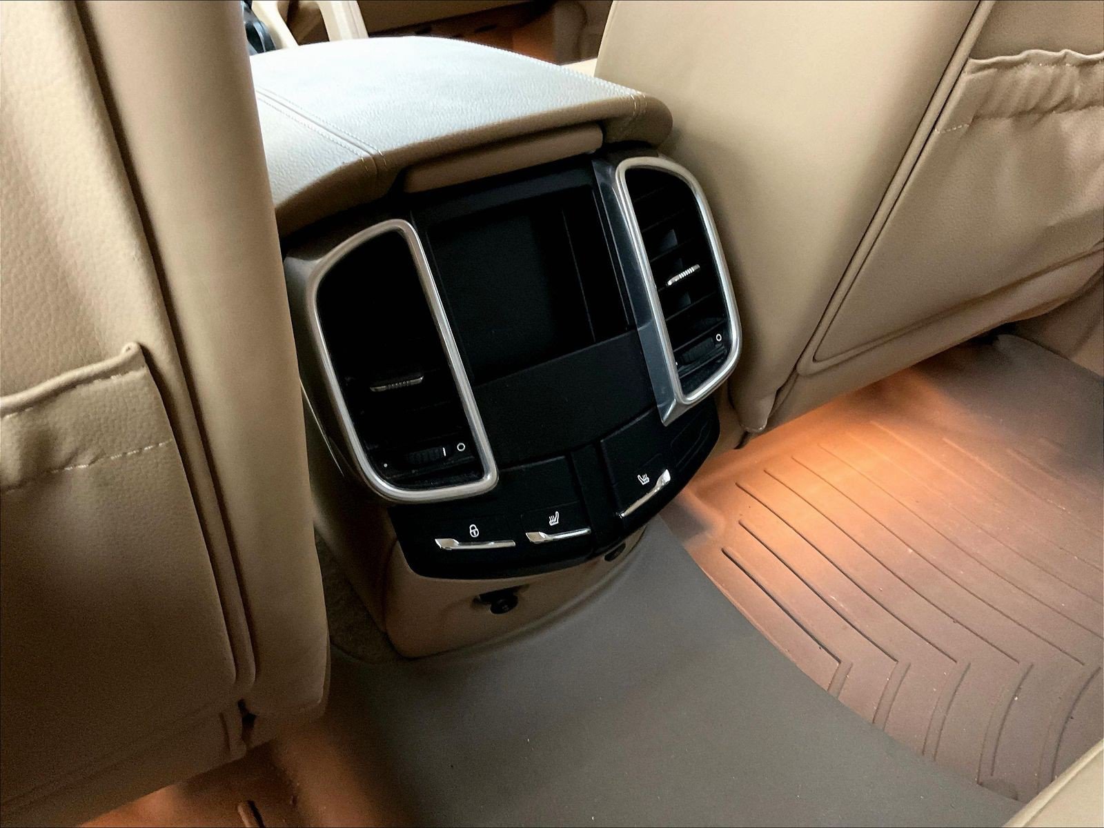 Used 2012 Porsche Cayenne AWD/4WD image 10