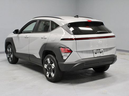 Used 2024 Hyundai Kona SEL AWD/4WD image 9