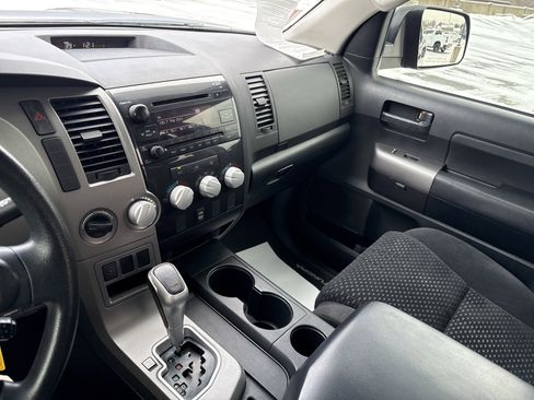 Used 2012 Toyota Tundra 4x4 CrewMax image 22