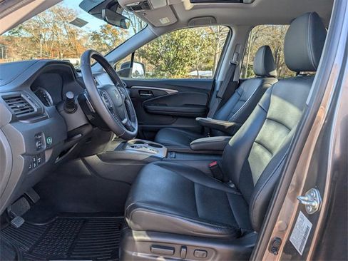 Used 2021 Honda Ridgeline RTL image 17