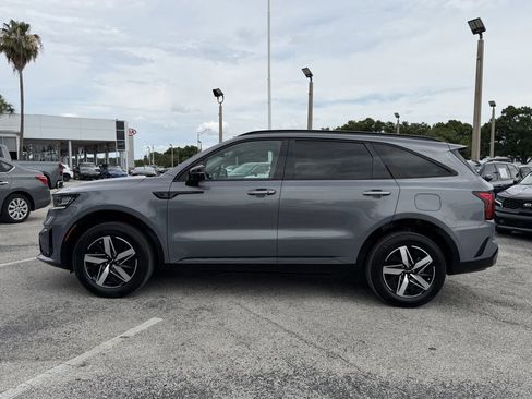 Certified 2023 Kia Sorento S w/ Panoramic Sunroof Package FWD image 8