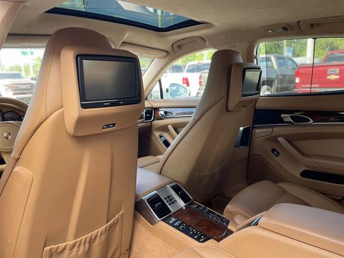 Used 2012 Porsche Panamera Turbo image 4