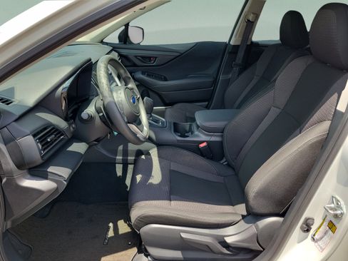 Used 2025 Subaru Outback AWD/4WD image 23