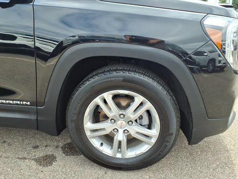 Used 2023 GMC Terrain SLE FWD image 24