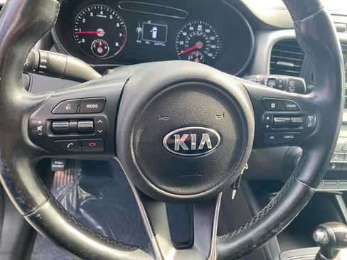 Used 2016 Kia Sorento AWD w/ LX Convenience Package image 19