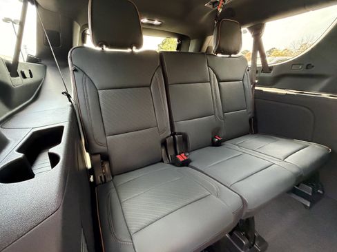 New 2026 GMC Yukon XL AT4 w/ AT4 Premium Plus Package image 17