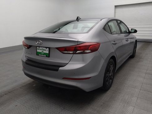 Used 2017 Hyundai Elantra SE image 9