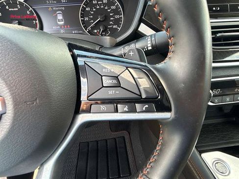 Certified 2025 Nissan Altima 2.5 SR w/ SR Premium Package FWD image 22
