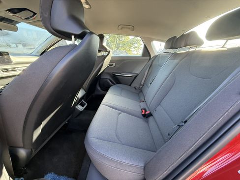 Used 2025 Kia K4 FWD image 20