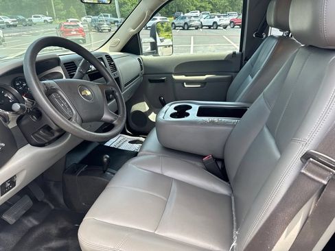 Used 2013 Chevrolet Silverado 2500 W/T AWD/4WD image 19