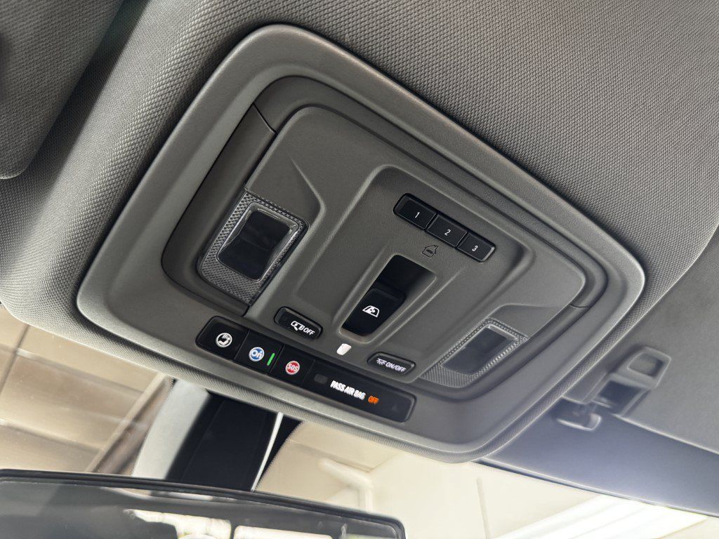 Used 2019 Chevrolet Silverado 1500 RST w/ All-Star Edition AWD/4WD image 43