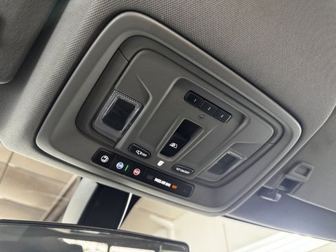 Used 2019 Chevrolet Silverado 1500 RST w/ All-Star Edition AWD/4WD image 43