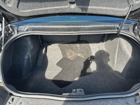 Used 2022 Dodge Challenger R/T w/ Blacktop Package image 27