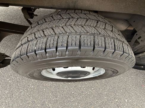 Used 2020 Ford Transit 250 148 High Roof Extended image 21